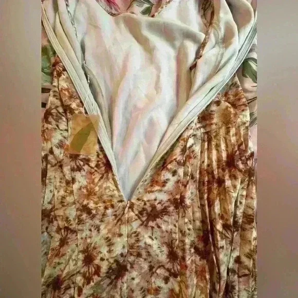 Forever 21 Multicolor-Pleaded Dress-Size M-NWT - Picture 4 of 8